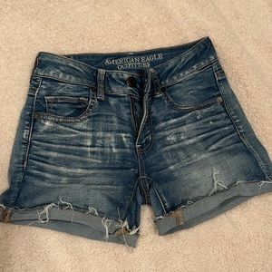 MIDI American Eagle Shorts / Size 4 / Medium Wash
